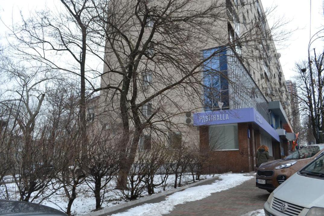 Arena Summit Apart Hotel Kyiv Exterior foto